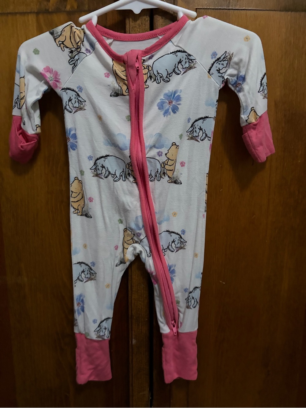 Bamboo 0-3 months White & Pink Winnie the Pooh Kids One-Piece Sleeper